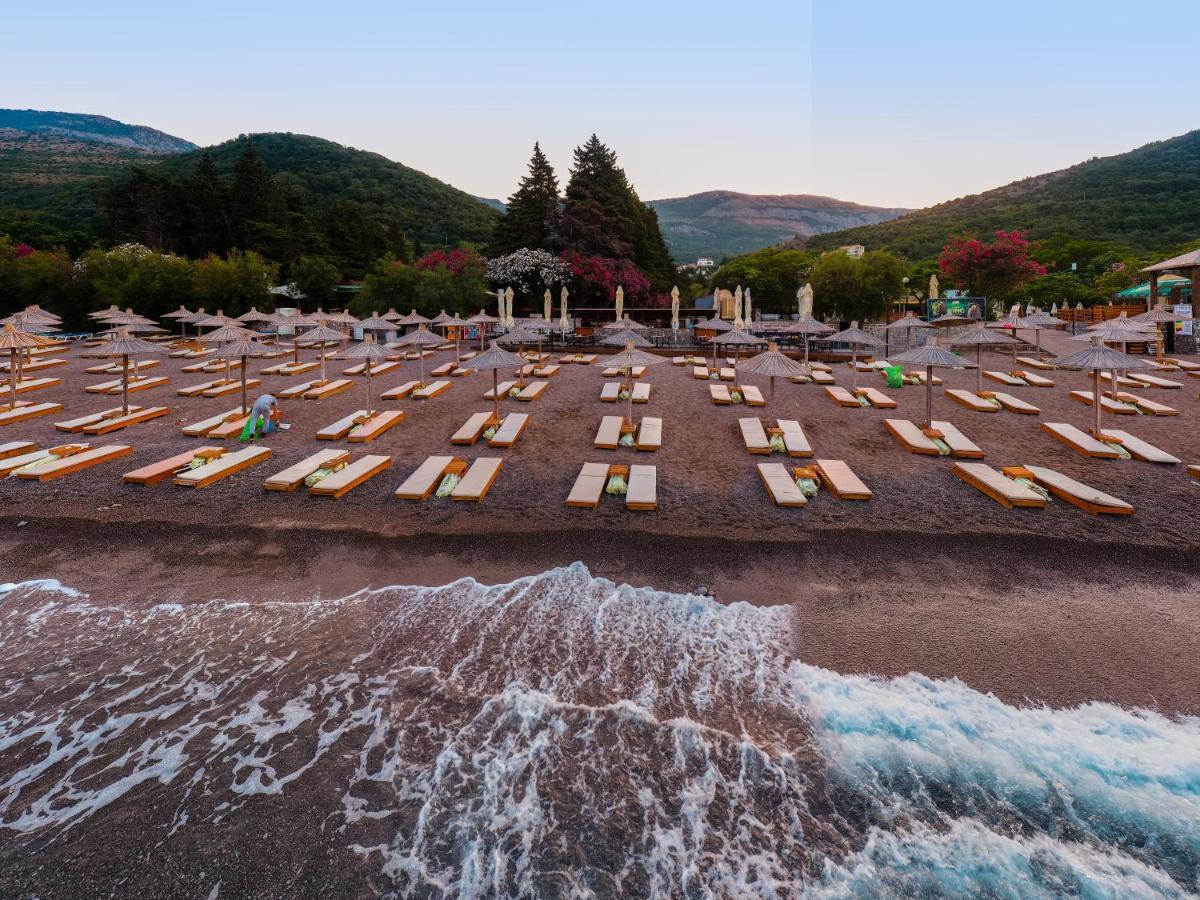 Hotel Plaza Lucice Petrovac Exterior foto
