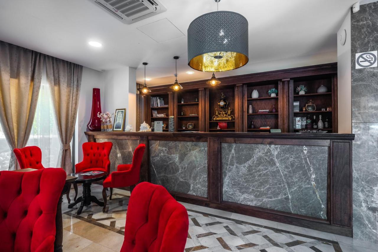 Hotel Plaza Lucice Petrovac Exterior foto